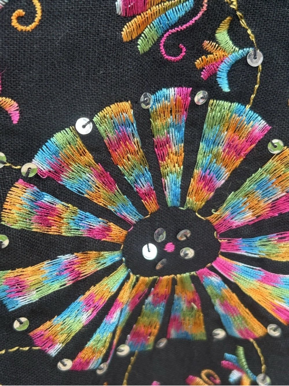 Willi Smith Full Circle Skirt 8 Black Embellished Embroidered Fiesta Excellent - Picture 4 of 9
